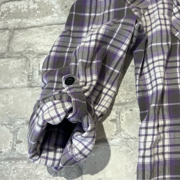 O'neill Women XL Soft Flannel Button Up Shirt Purple and Gray Plaid Roll Sleeve - Picture 2 of 9